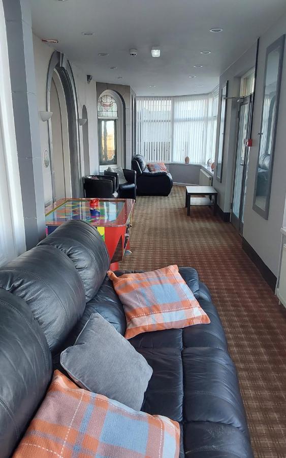Ocean Bay Hotel Blackpool Bagian luar foto