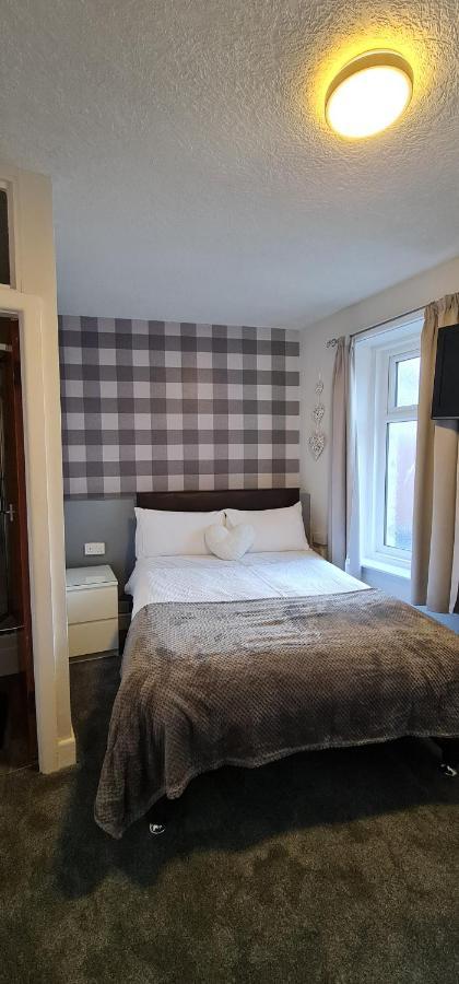 Ocean Bay Hotel Blackpool Bagian luar foto