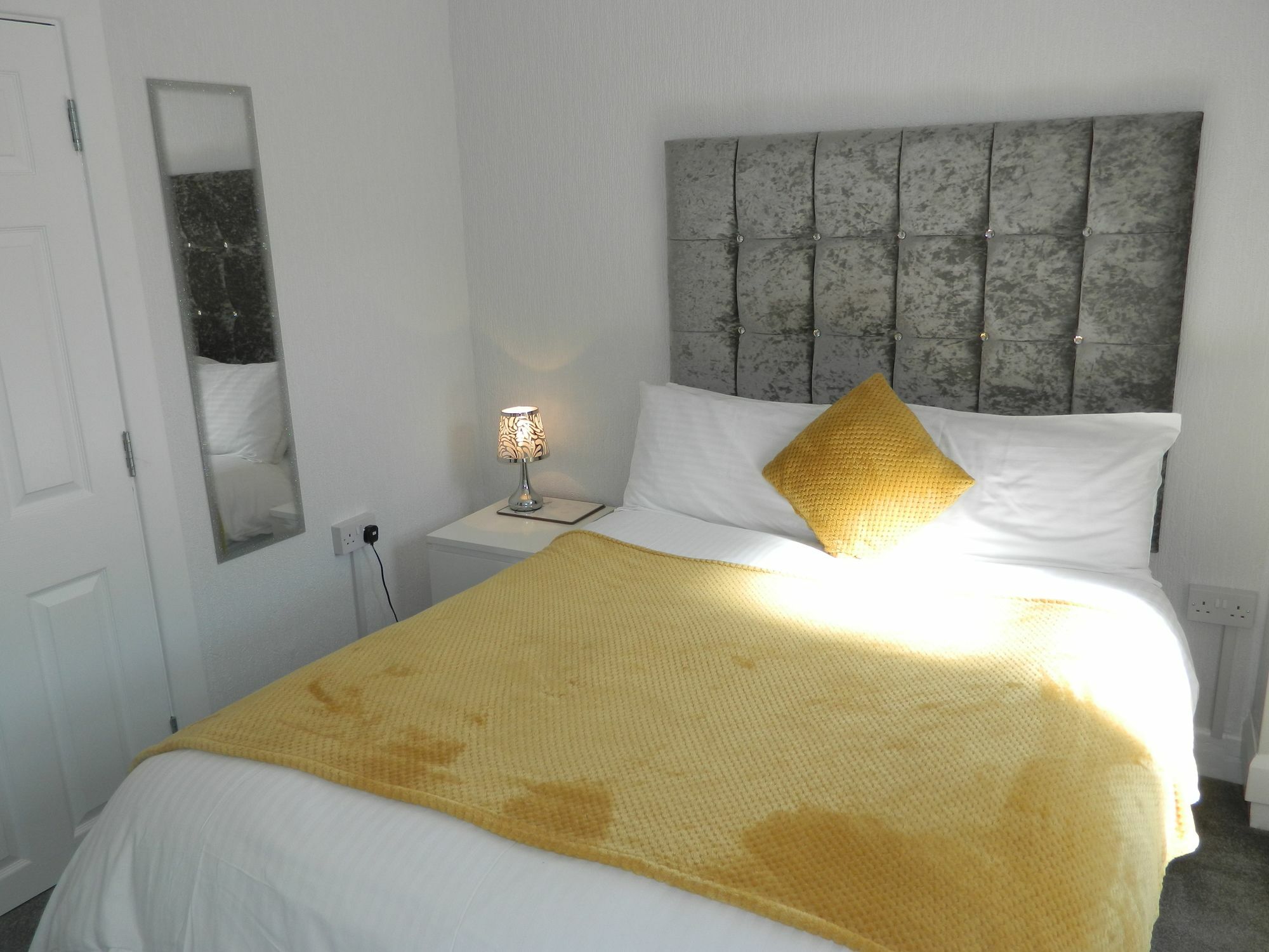 Ocean Bay Hotel Blackpool Bagian luar foto